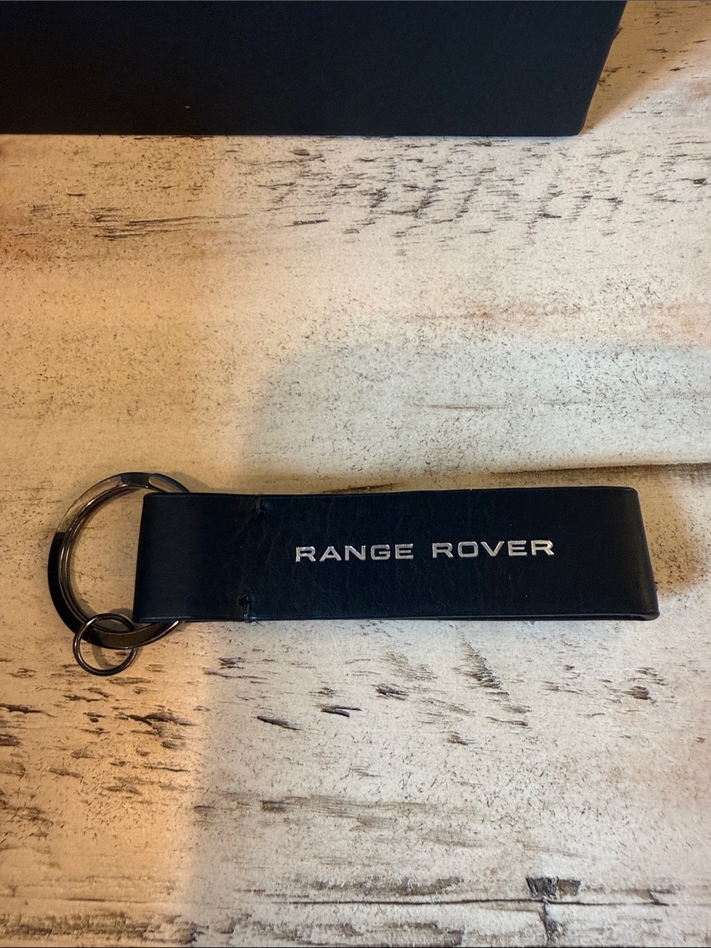 🖤 Genuine Range Rover Handover Pack - Picture 8 of 11